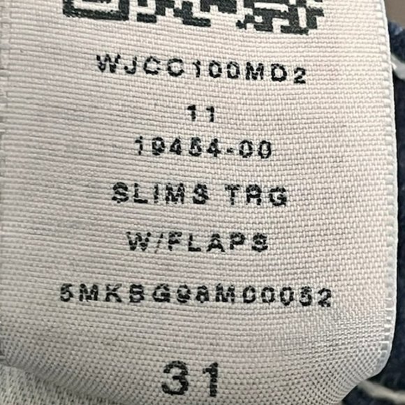 True Religion Slim Straight Flap Pocket Jeans w/Swarovski Crystals - 31 - Picture 11 of 12